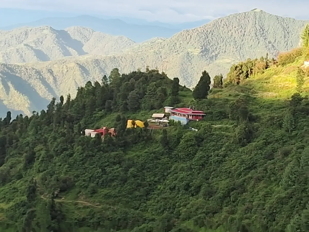 Mountain view round dome stay at Lacliff Nature Home Dhanaulti Uttarakhand
